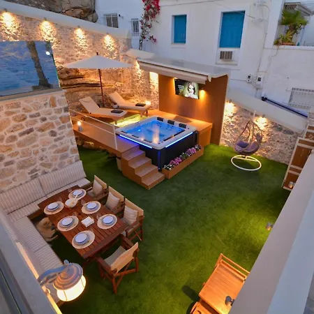 Sea-Front Jacuzzi & Garden Luxury 